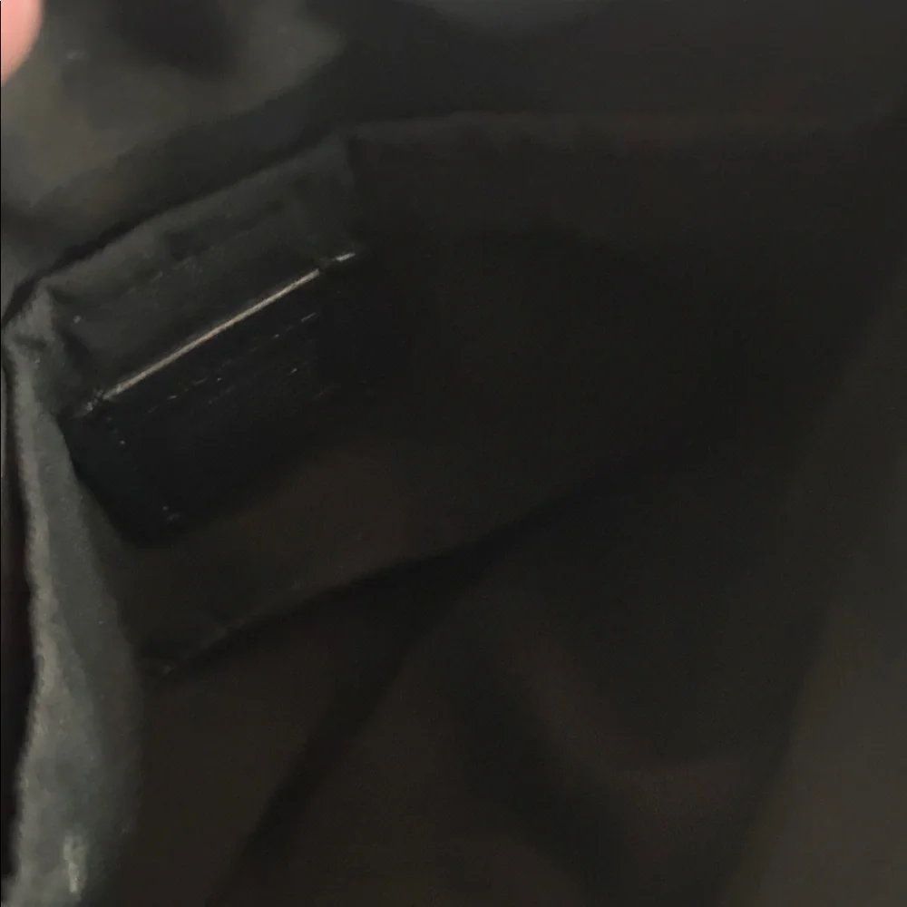 Coach Black Leather Crossbody Bag with Gold Details - Picture 4 of 5